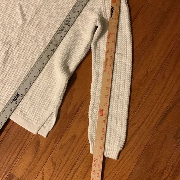 Liz Claiborne sweater  - Picture 6 of 6